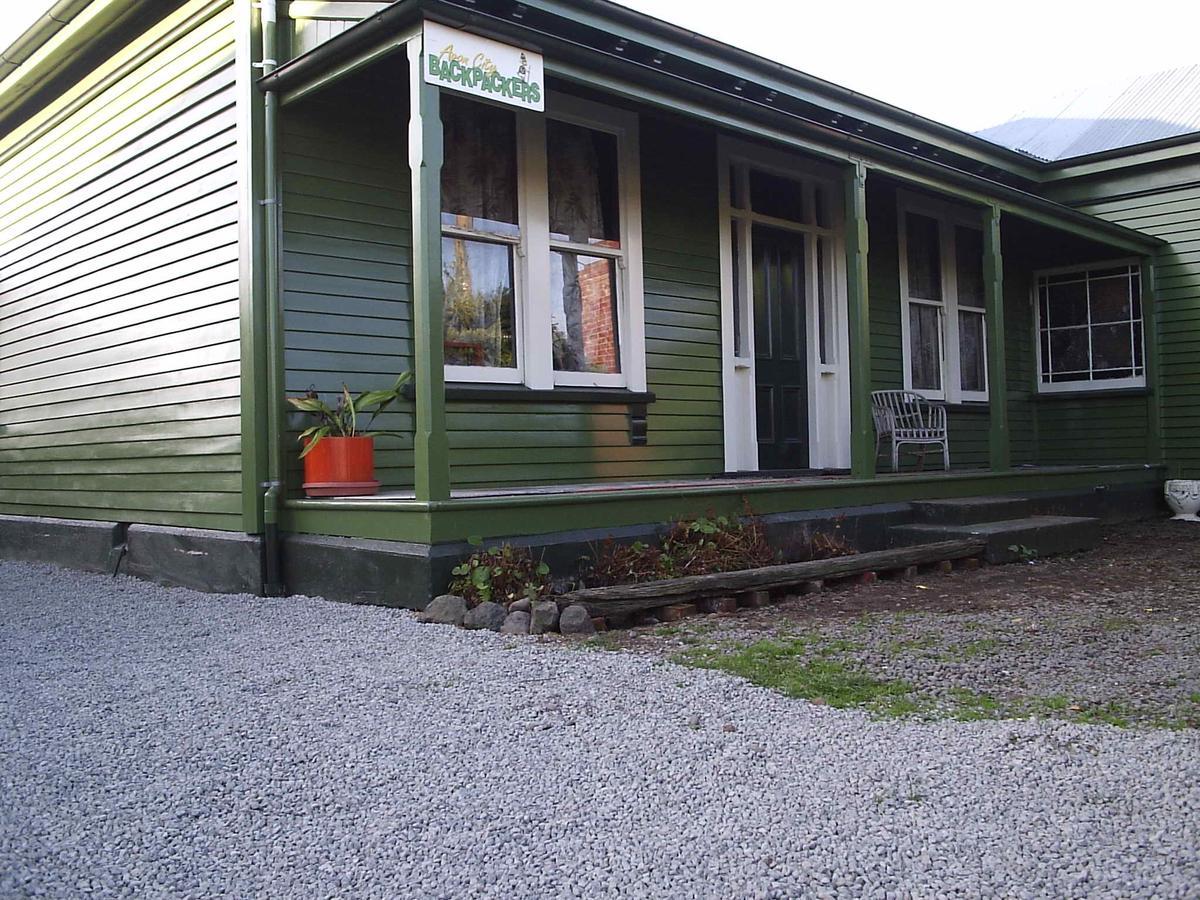 Avon City Backpackers Christchurch Exterior foto